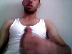 turkish guy jerking on cam
