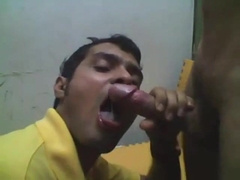 Chupando la verga de Beto 346