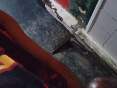 Malibog na binatang daks napasalsal dinuraan ang galit na galit nyang burat sarap na sarap