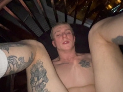 Gay-For-Pay smashes shirtlifter homie sans a condom all night - 159