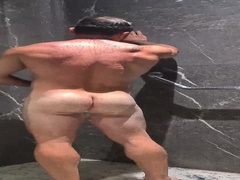 macroba straw in the motel