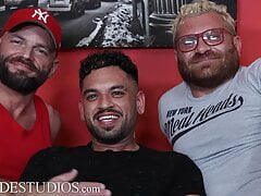Riley Mitchel And Jake Morgan In A Hot Gay Threesome