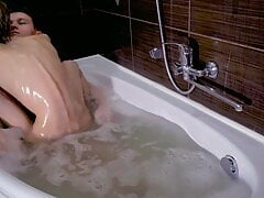 Jacuzzi sex