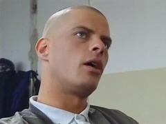 De la bonne baise avec des Skins