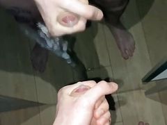 Jerking off and cumming in my brother's room
