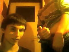 Amateur twinks fuck in toilet