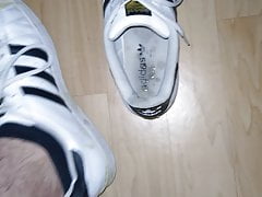 Friend ask me to improve his Adidas Superstar sneakers