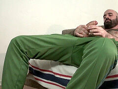 hairy otter wanking