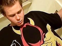 Thug straight amateur Billy da Kidd strokes his dick alone