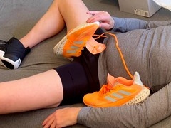 Sneaker slave snkrluvr69 has a long session of solo sneaker sex and jizz