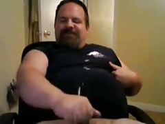 Chubby daddy bear jerking off