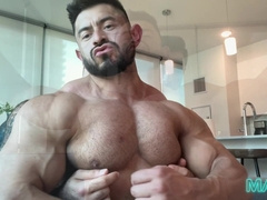 Meaty Muscle Pec God Mateo Muscle Boinks Lucas Leon