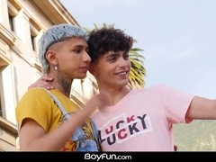 Interracial boys take turns in flipping to fuck - Boyfun