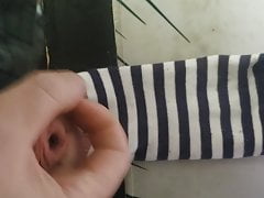 Cumshot my sis's socks,good taste