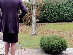 sexyputa walking on her highheels in the garden