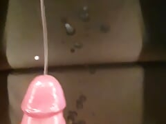 Extremely big cumshot from Luca Valen squirts everywhere