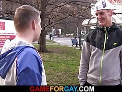 Taxy-driver takes big gay cock