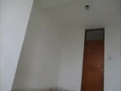 metiendome un tomate y two pepinos en mi culito