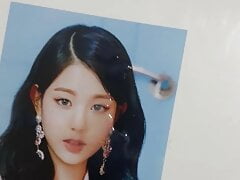 Jang Wonyoung of Izone I cum on this stupid dirty cunt