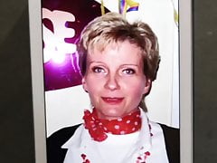 Wifeys mother got some cum - cumtribute