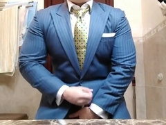 Str8 daddy jerking off in suit 6