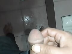 Desi school boy doing handling by new style for to get fucking test in her hand