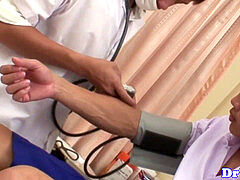 Peefetish filipino doctor blows twink