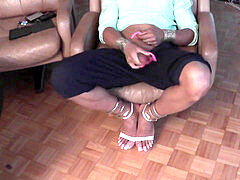 Lofiatona uber-sexy rosy pulverizes 4