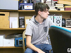 Thieving youngster facialized after disciplinary without a condom