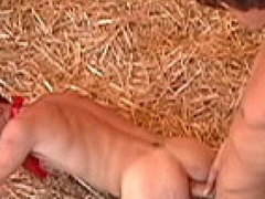 Quick lay in the hay with horny Jayden Holloway and Brant Moore