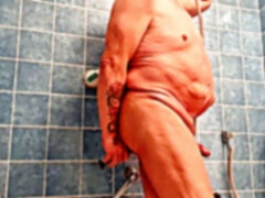 Self bootie penetrate