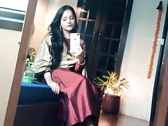Desi Girl Dangles Slipper