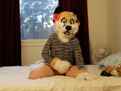 Oliver Pawing. First Murrsuit Video I Have Ever Made