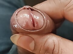 Bhut dino k baad aaj maine apne Lund pe oil massage kiya