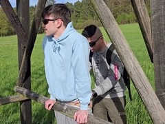 Amateur guys explore gay hooks up with outdoor fun