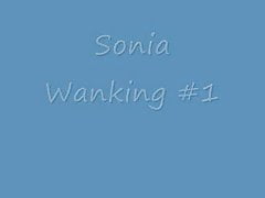SoniaCD wank in nylon panties 2
