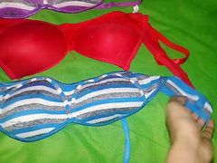 Apakah kamu horny melihat dalaman wanita ini