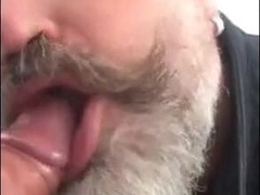 Amateur Grizzly Deepthroated by Russian Fellow