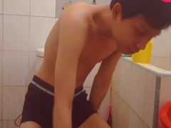 [hansel Thio Channel] Grandmas House Bath Masturbation 1 7 Min