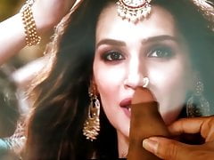 Kriti sanon loading kalan cum-#1