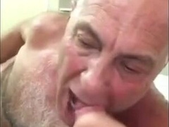 Amateur Dad Gives Suck off