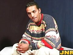 JNRC.fr - Arab boy masturbates