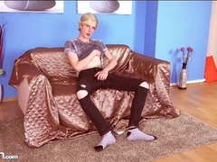 Mike Branco jerks off and he's harder than ever