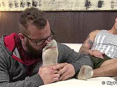 Muscle boy Trevor jerking off and foot adore money-shot
