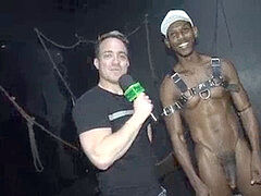 Ator pornography Kadu Castro libera seus fetiches no Clube dos Pauzudos em São Paulo - Parte 2 - Twitter e Instagram: TVPapoMix