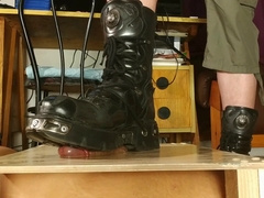 Gimp get jizz-shotgun trampling w steel platform footwear HD