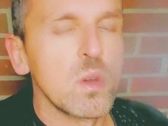 slutboyben icy truck stop risk