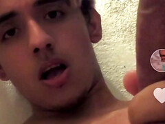 wellcome to all the new ppl i hope you're enjoying the holidays i'm hoping to create a lot of content this new year to come for