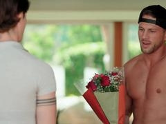 Amateur babe wins a date with daddy pornographic star Roman Todd