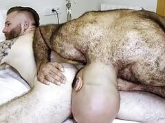 2 Horny Hairy Hogs in Heaven!